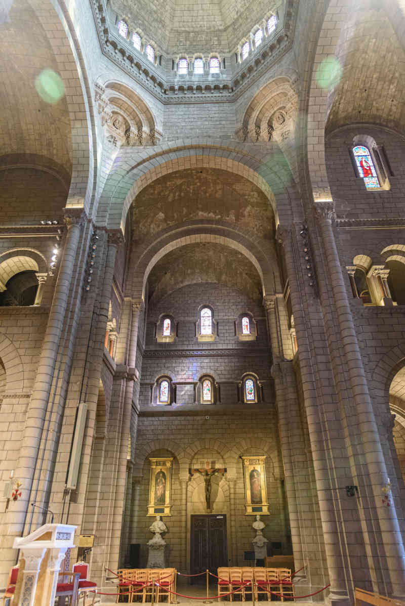 Principado de Mónaco 24 - Montecarlo - catedral de San Nicolás.jpg